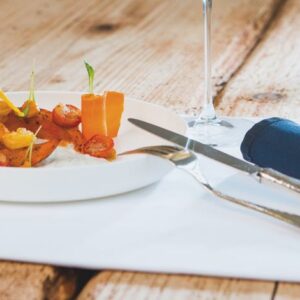 Geschmorter Kuerbis Mit Ingwertomaten Und Gewuerzjoghurt
